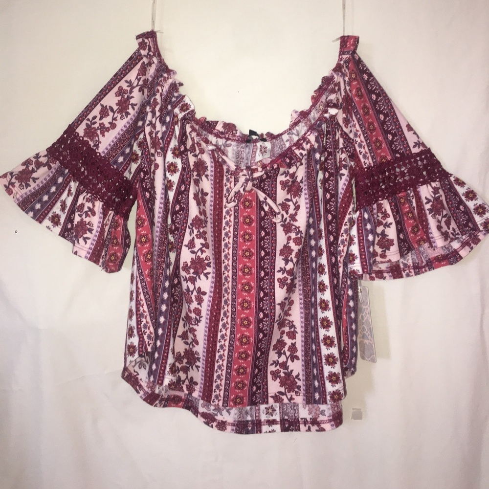 IRIS Off the shoulder top